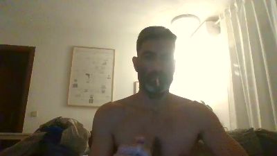 hotreds webcam model stream image