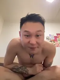 Eric246 webcam model stream image