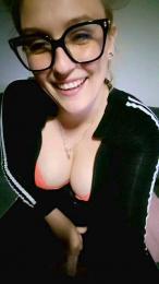 Hedonie webcam model stream image