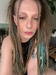 MenaDreadfull webcam stripchat model stream image