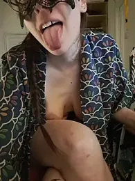 PearMaki webcam model stream image