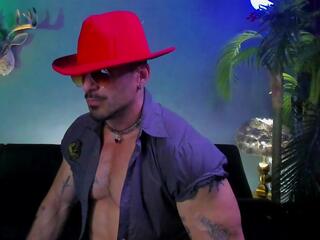 Dennis Cox webcam model stream image