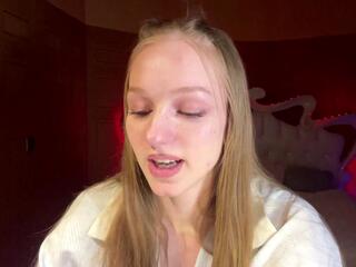 Diane Litle webcam flirt4free model stream image