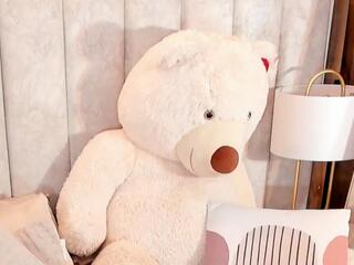 Mia Donatti webcam model stream image