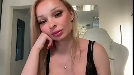 HannaXLove webcam stripchat model stream image