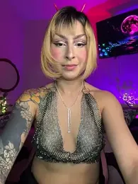 Cinamoonn webcam stripchat model stream image