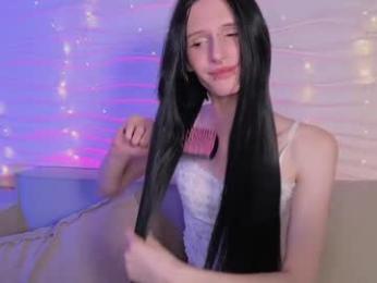 kira_long webcam model stream image