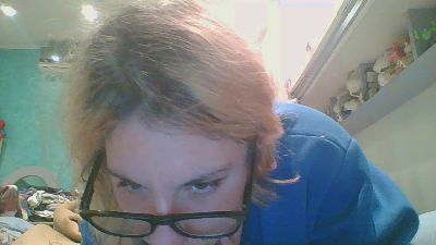 piccolaqueen webcam model stream image