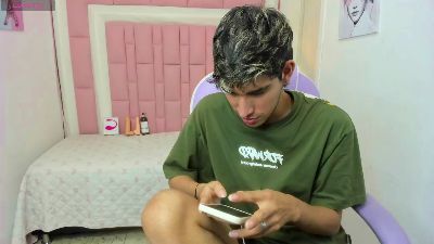 FerPhoenix_ webcam model stream image