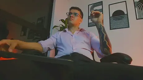 ALPHA_DOMINUS_ webcam model stream image