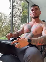 DimitriSullivan_ webcam model stream image