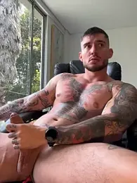 DimitriSullivan_ webcam stripchat model stream image