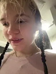 Cutiepiespanks webcam model stream image