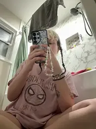 Cutiepiespanks webcam model stream image