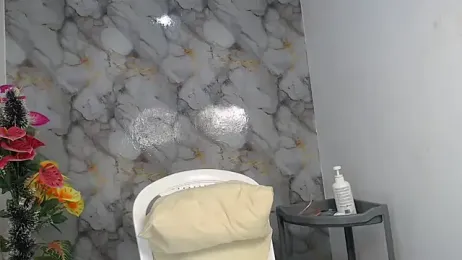 brown_halos webcam model stream image