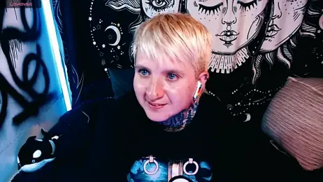 Marieblueeyes webcam model stream image