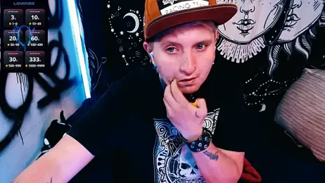 Marieblueeyes webcam model stream image
