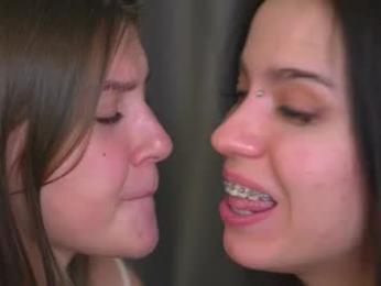 vivid_girls webcam chaturbate model stream image