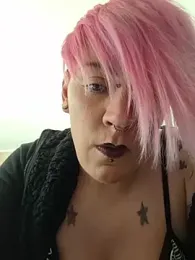 PinkTheHawk webcam model stream image