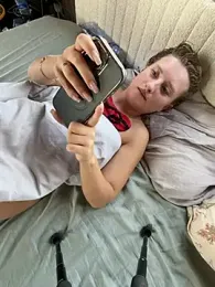 MileySummer webcam model stream image