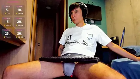 Huge_latin_cock webcam model stream image