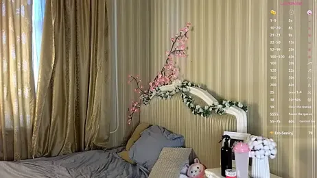 Juuulia_ webcam model stream image