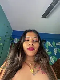 V-Hot-Sweti webcam stripchat model stream image
