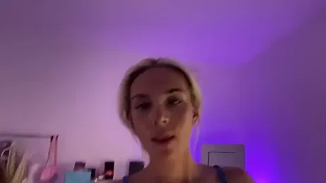 Naughtyblondex webcam model stream image