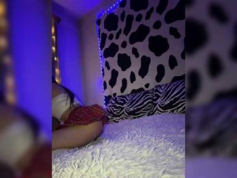 SweetXVenom webcam model stream image