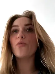 Goldi159 webcam model stream image