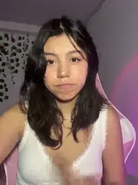 LiLy_kIndly webcam model stream image