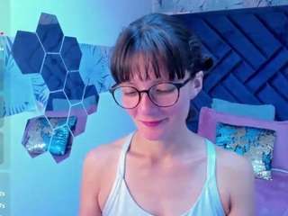 valery-more webcam camsoda model stream image