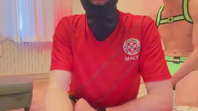 2manparty webcam model stream image