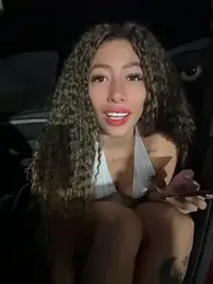 roxyrougee webcam model stream image