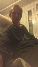 fififilou77 webcam model stream image