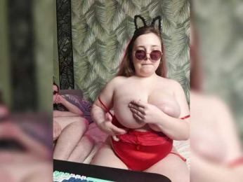 Red-rooms webcam model stream image