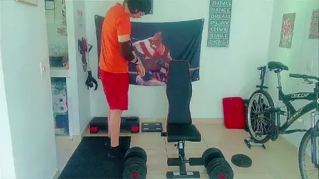Andy_gray webcam model stream image