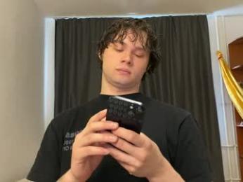 eitanhere webcam model stream image