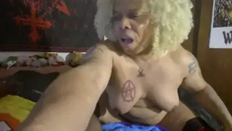 AndrogynousWonder webcam stripchat model stream image