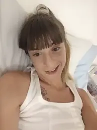 Cristina02 webcam model stream image