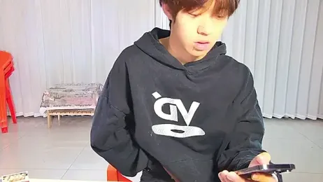 buding-001 webcam stripchat model stream image