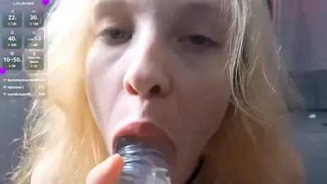 Fafa_Fluff webcam model stream image