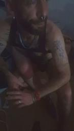 Revoltoso83 webcam model stream image