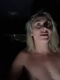 petrouchkaaa_ webcam model stream image