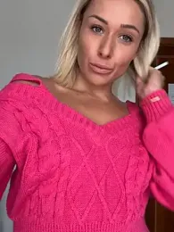 petrouchkaaa_ webcam model stream image