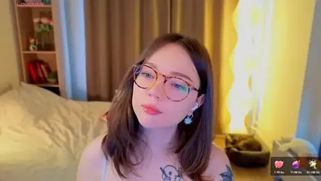 MilenaSaint webcam stripchat model stream image