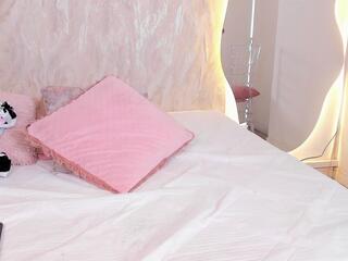 Reachel Smith webcam model stream image