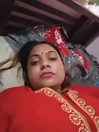 Aanushaka webcam model stream image