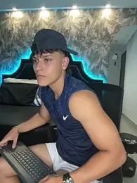 DilanMiller_ webcam model stream image