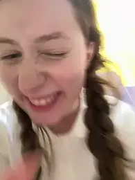 FroggyAnna webcam stripchat model stream image
